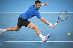 德约科维奇回归赛场，精彩发挥首场状态亮眼，切尔西观众沸腾！