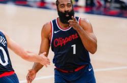  初音未来被发现弱点被狂揍 